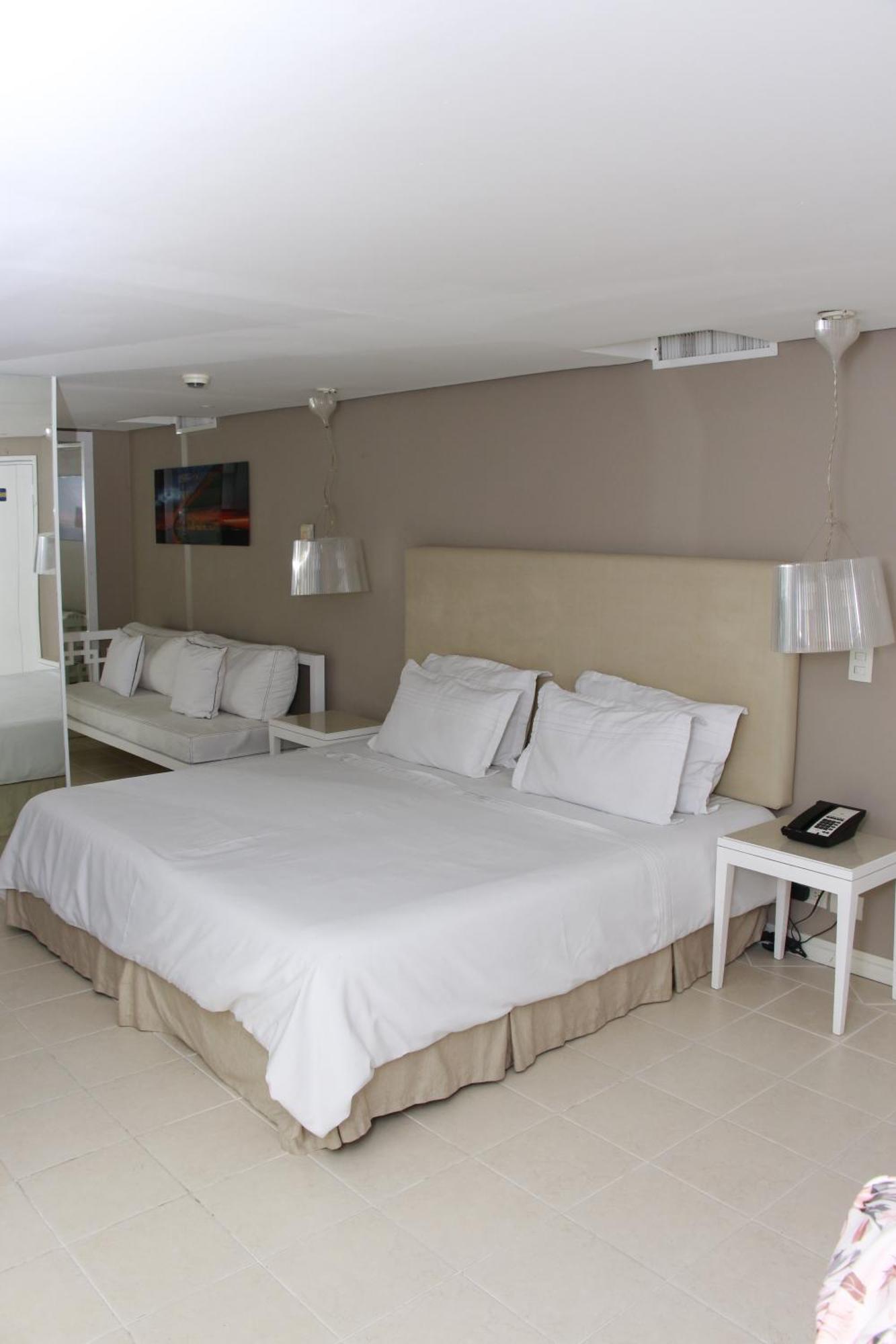 Country International Hotel 巴兰基亚 外观 照片