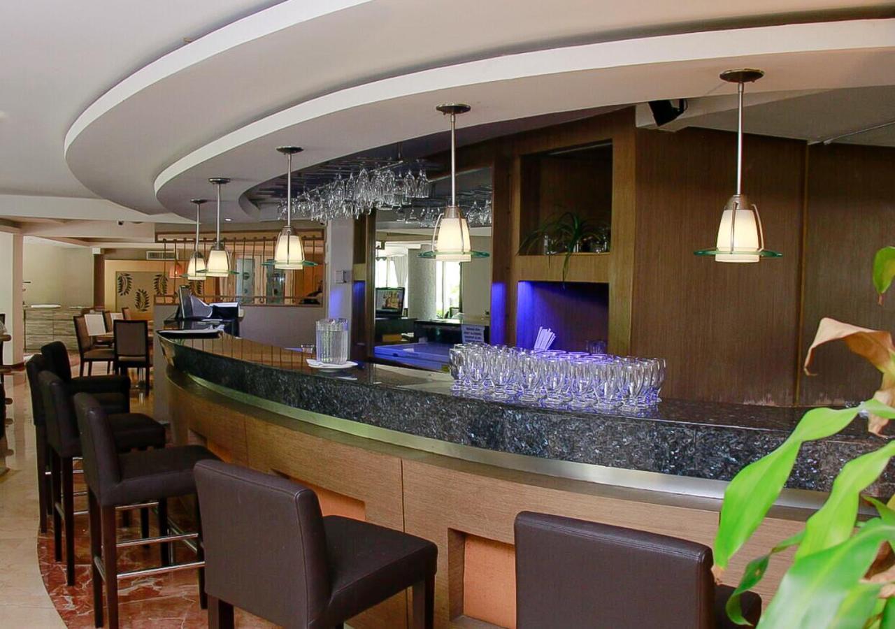 Country International Hotel 巴兰基亚 外观 照片
